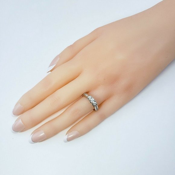 Vintage 14 Karat White Gold and Diamond Engagement Ring Size 6.25 #11156 - Picture 9 of 10